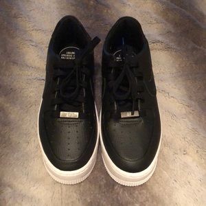 Nike Air Force Sage 1